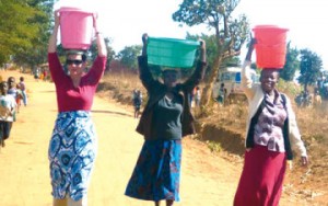 Melinda-Gates-fetches-water-in-Malawi-360x225