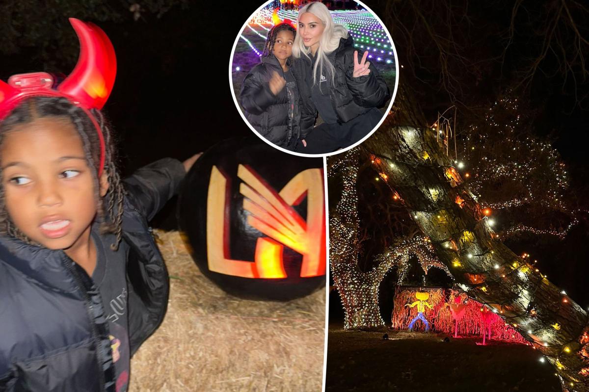 Kim Kardashian has Halloween outing with kids amid Kanye scandal
